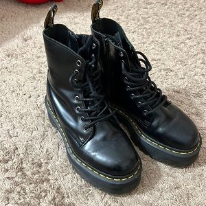 Platform Dr.Martens Women’s Size 6